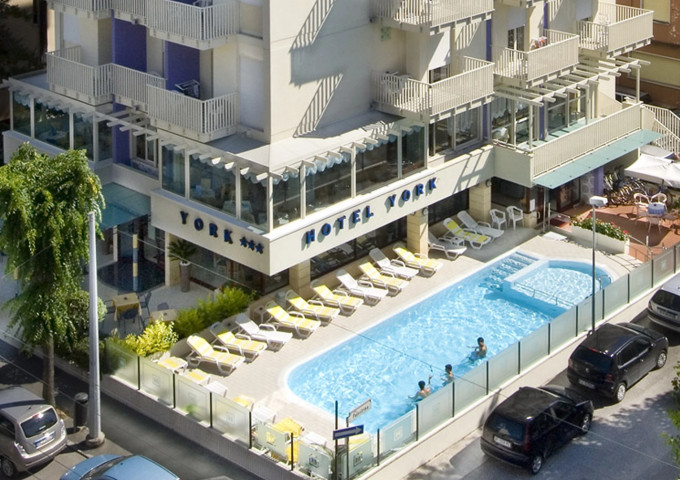 media.Slide-Esterni-03-Hotel-York-Riccione