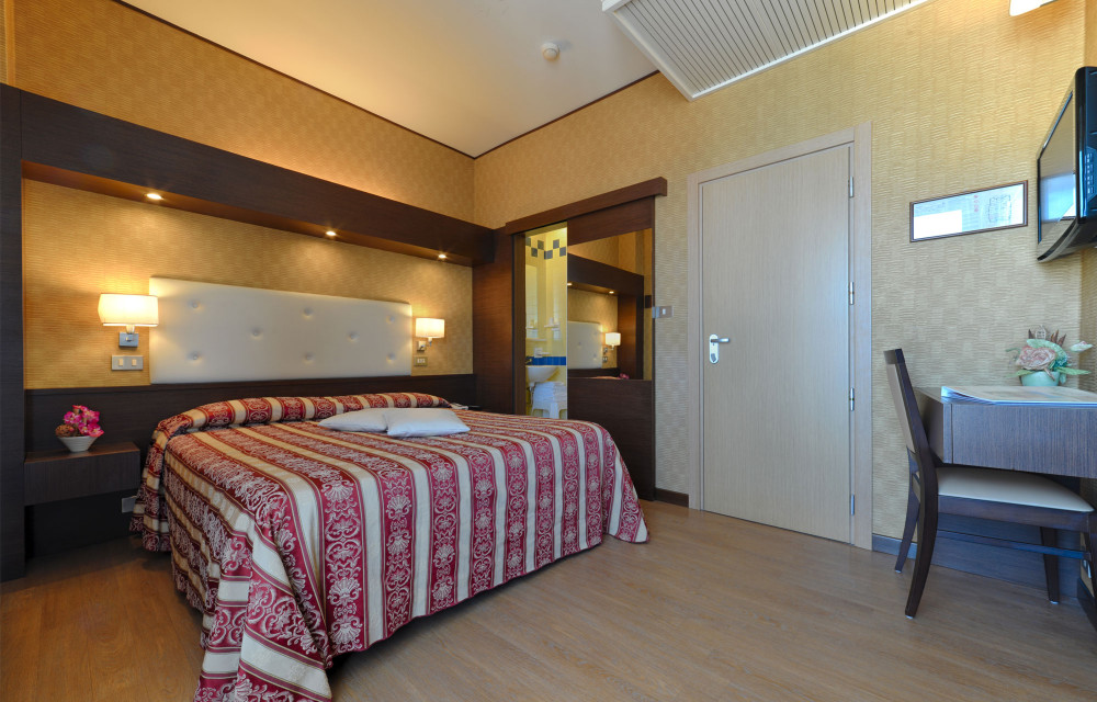 media.Slide-Camera-Doppia-01-Hotel-York-Riccione